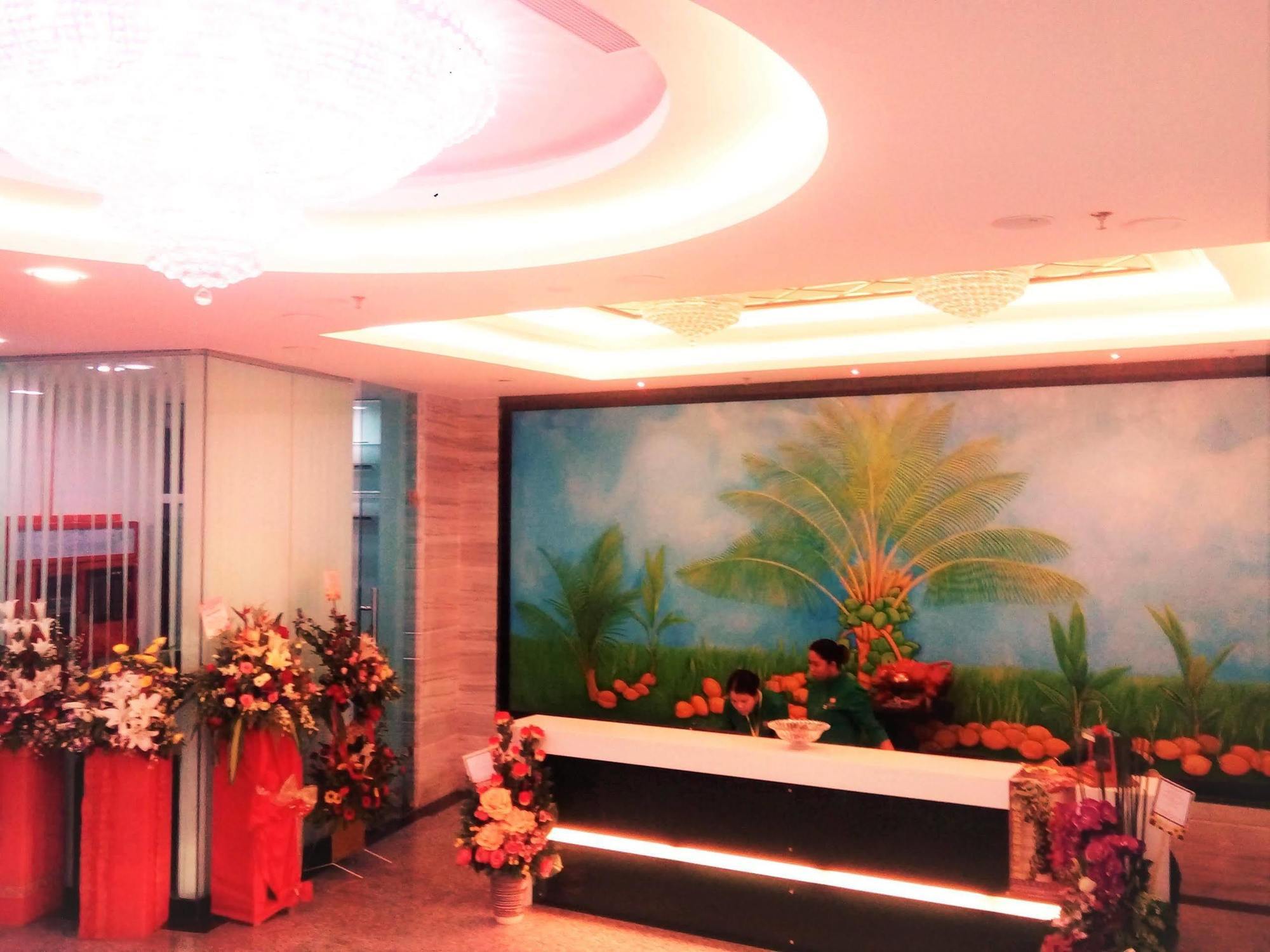 Pine Garden Hotel Kuching Exterior photo